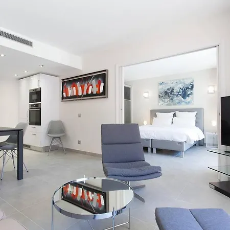 Carlton Area: New 2 Beds / 2 Baths Κάννες